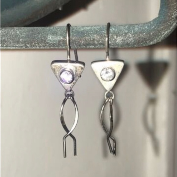 “Fishtail” Triangle Sterling Silver CZ Geometric Unique Abstract Dangle Earrings - Picture 3 of 4